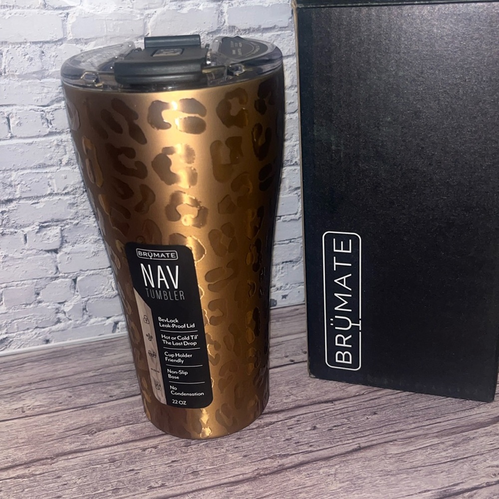 NIB BruMate Nav 22oz gold leopard